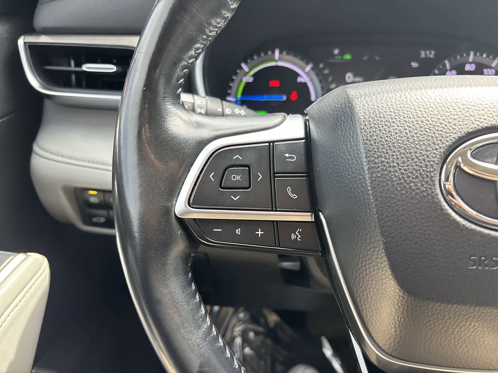 Used 2021 Toyota Highlander Limited AWD/4WD image 12