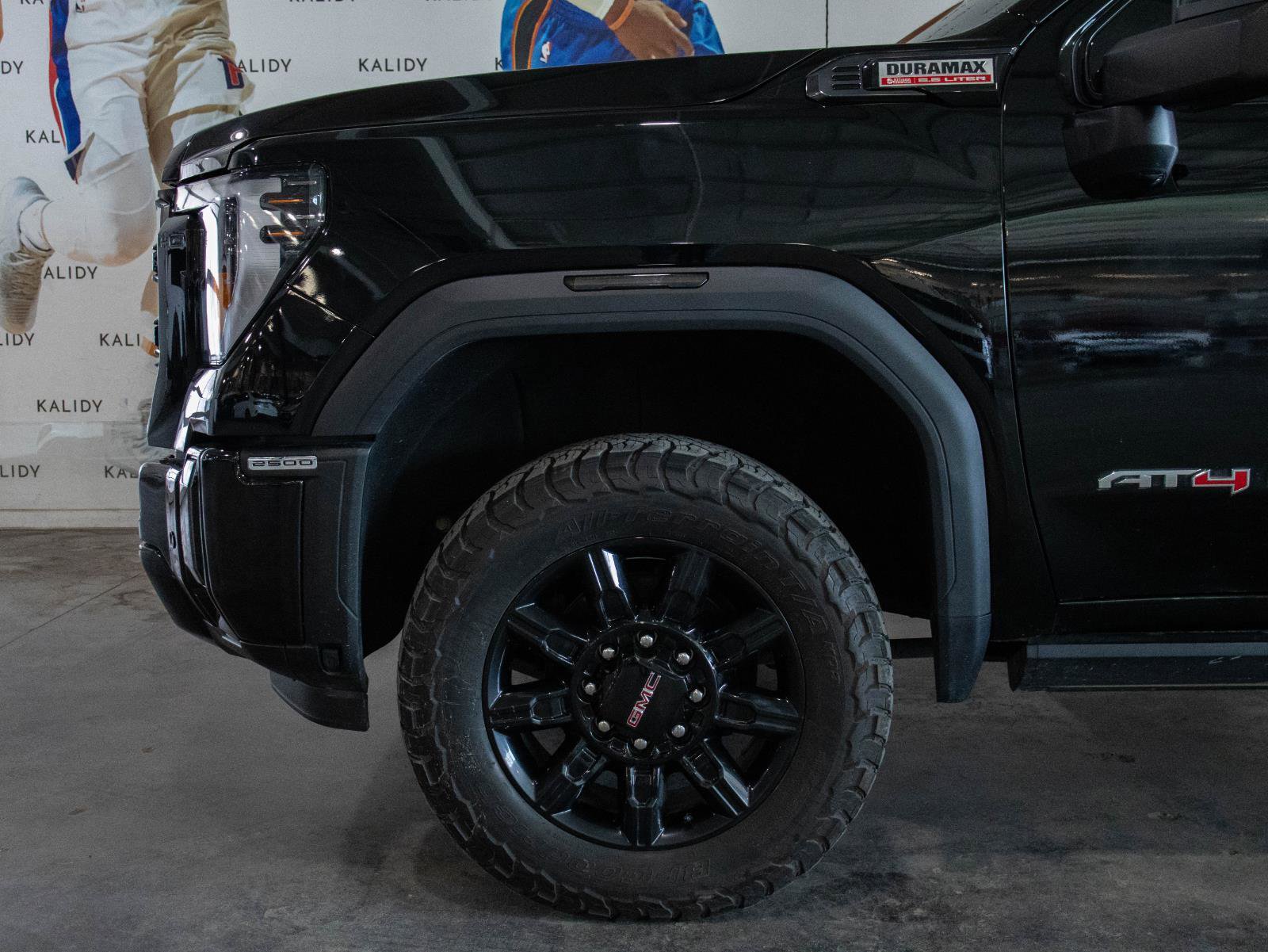 Used 2024 GMC Sierra 2500 AT4 w/ AT4 Premium Plus Package image 17