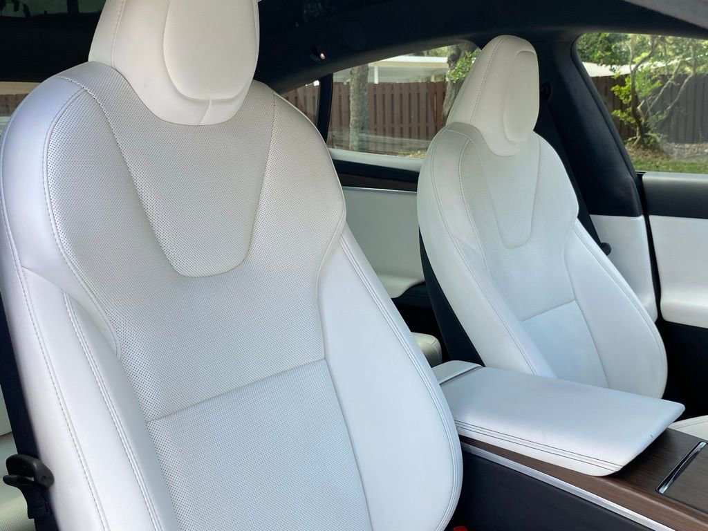 Used 2022 Tesla Model S image 37