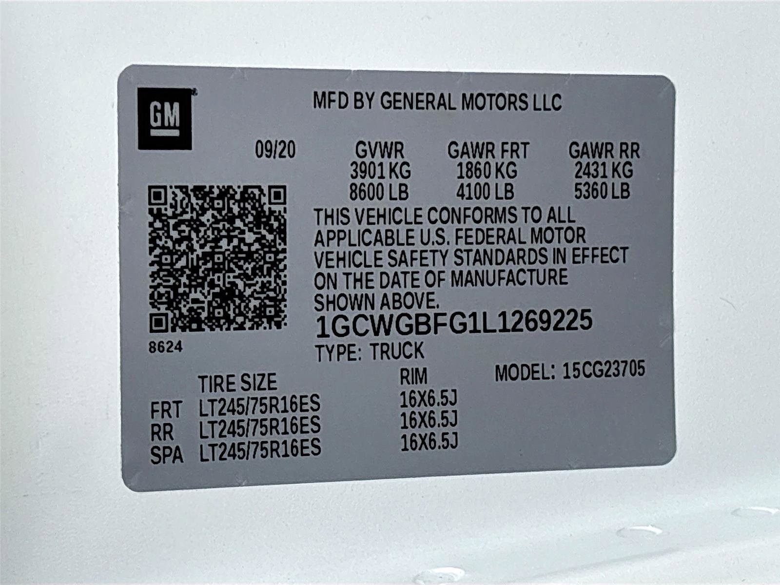 Used 2020 Chevrolet Express 2500 Extended w/ Communications Package image 28