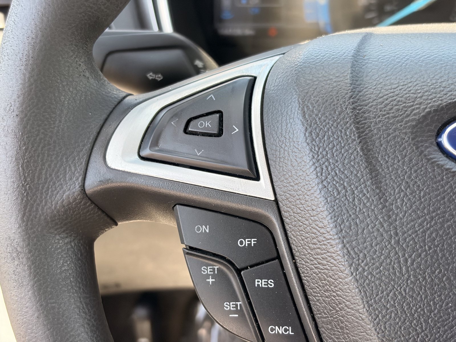 Used 2016 Ford Fusion SE FWD image 28