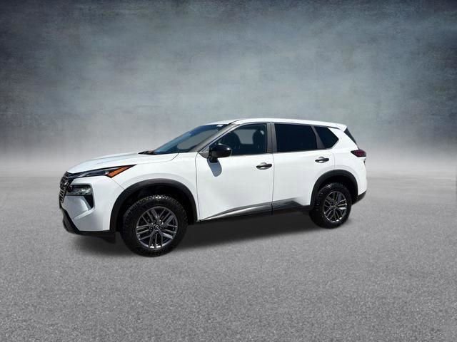 Used 2024 Nissan Rogue S AWD/4WD image 13