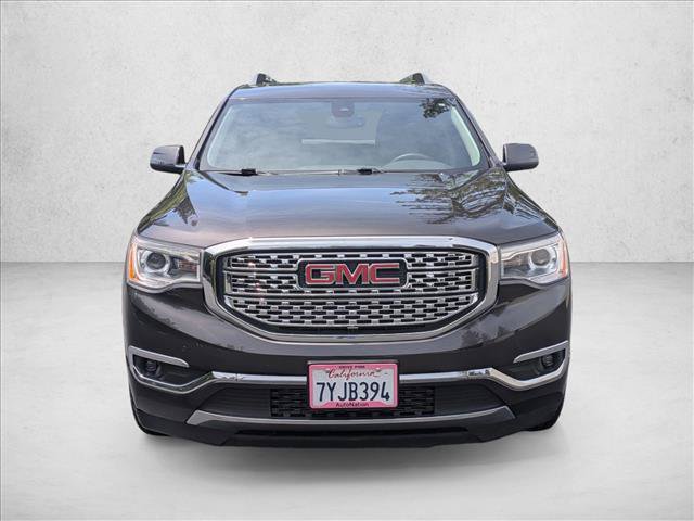 Used 2017 GMC Acadia Denali w/ Technology Package AWD/4WD image 2