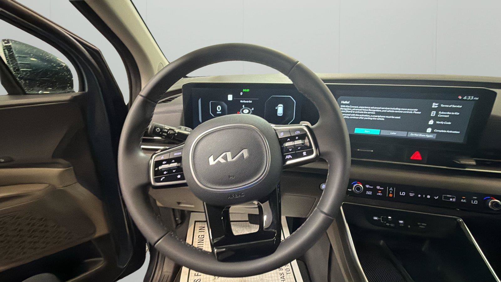 Used 2025 Kia Carnival SX FWD image 22
