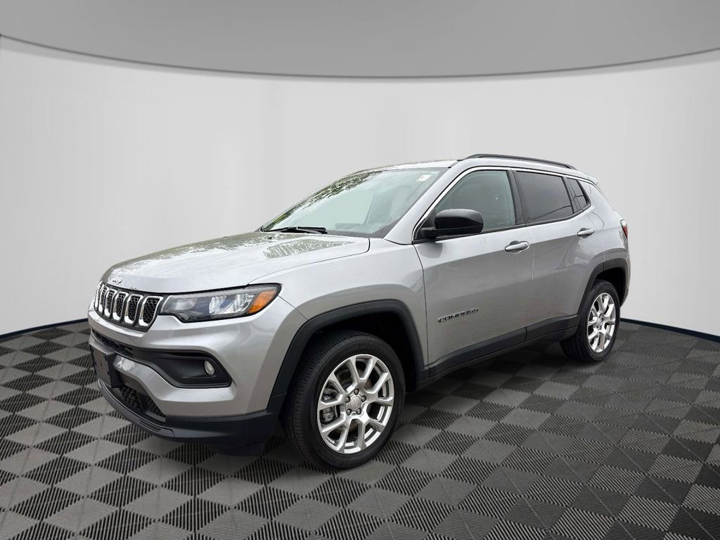 Used 2023 Jeep Compass Latitude w/ Sun and Sound Group AWD/4WD video 1