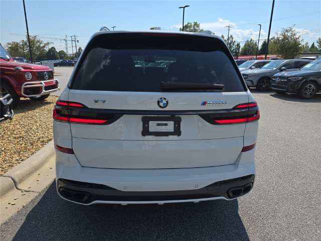 Used 2026 BMW X7 M60i AWD/4WD image 5