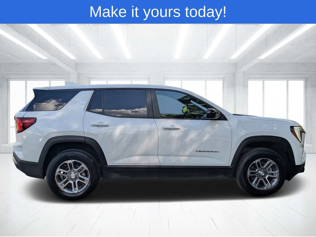 Used 2025 GMC Terrain Elevation image 2