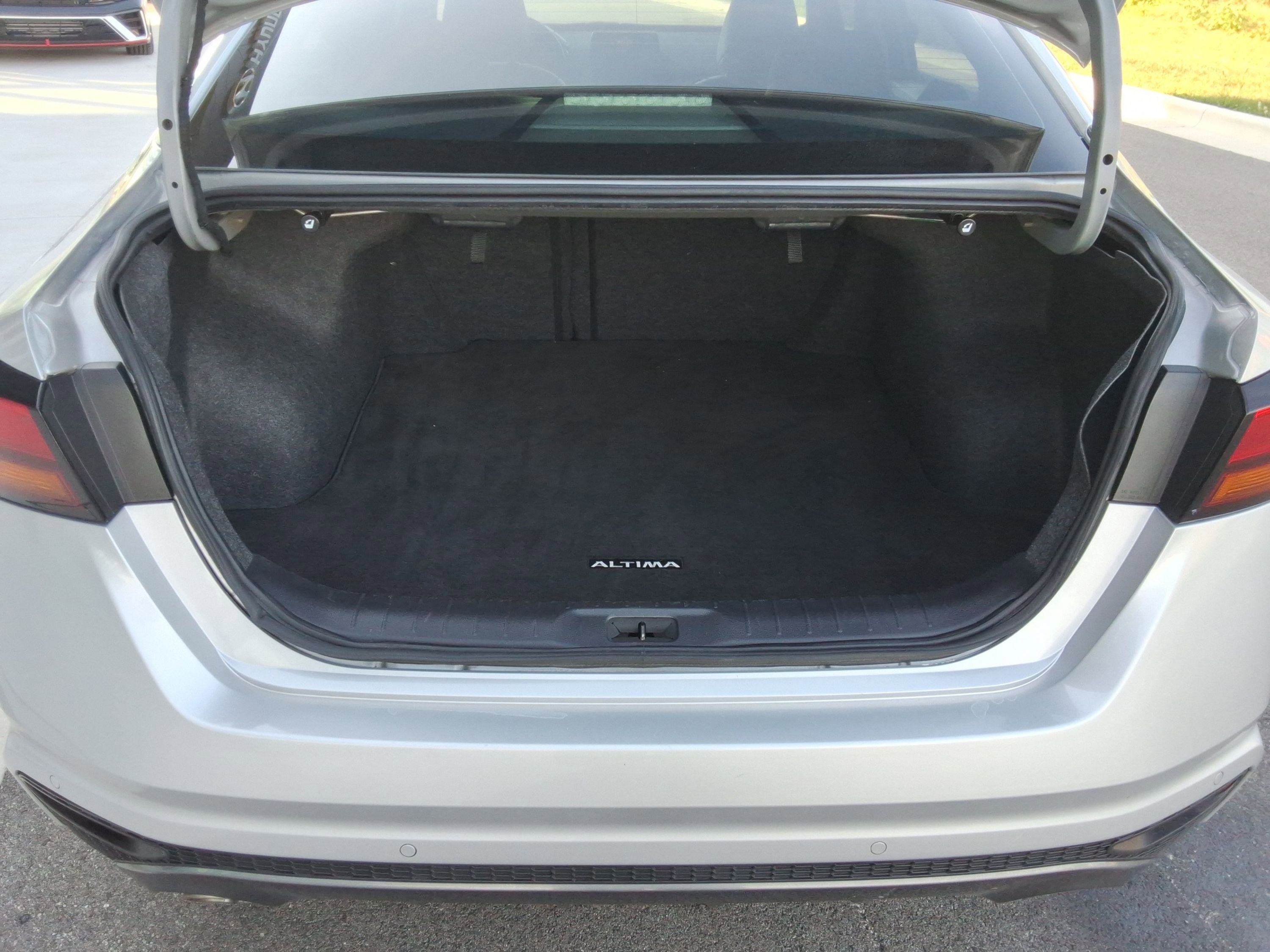 Used 2022 Nissan Altima 2.5 SR image 29