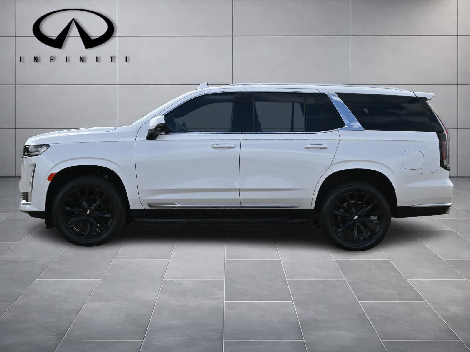 Used 2024 Cadillac Escalade Luxury RWD image 4