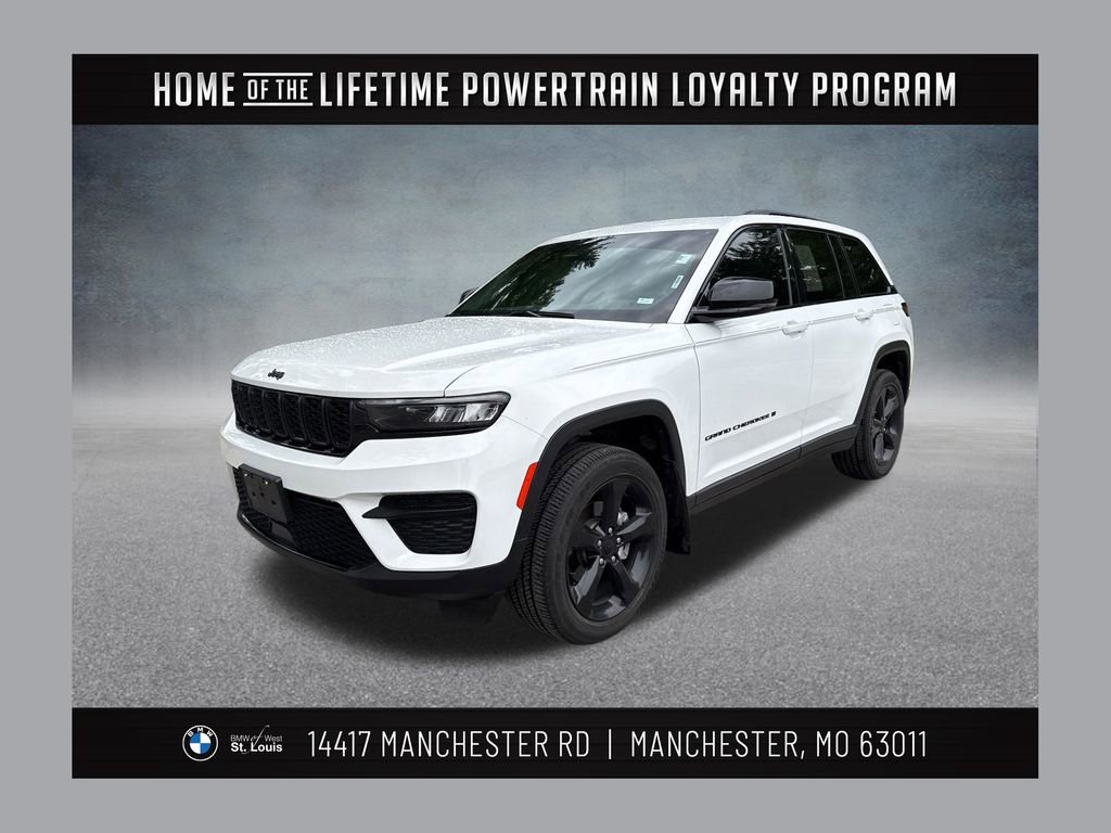 Used 2022 Jeep Grand Cherokee Altitude AWD/4WD image 1