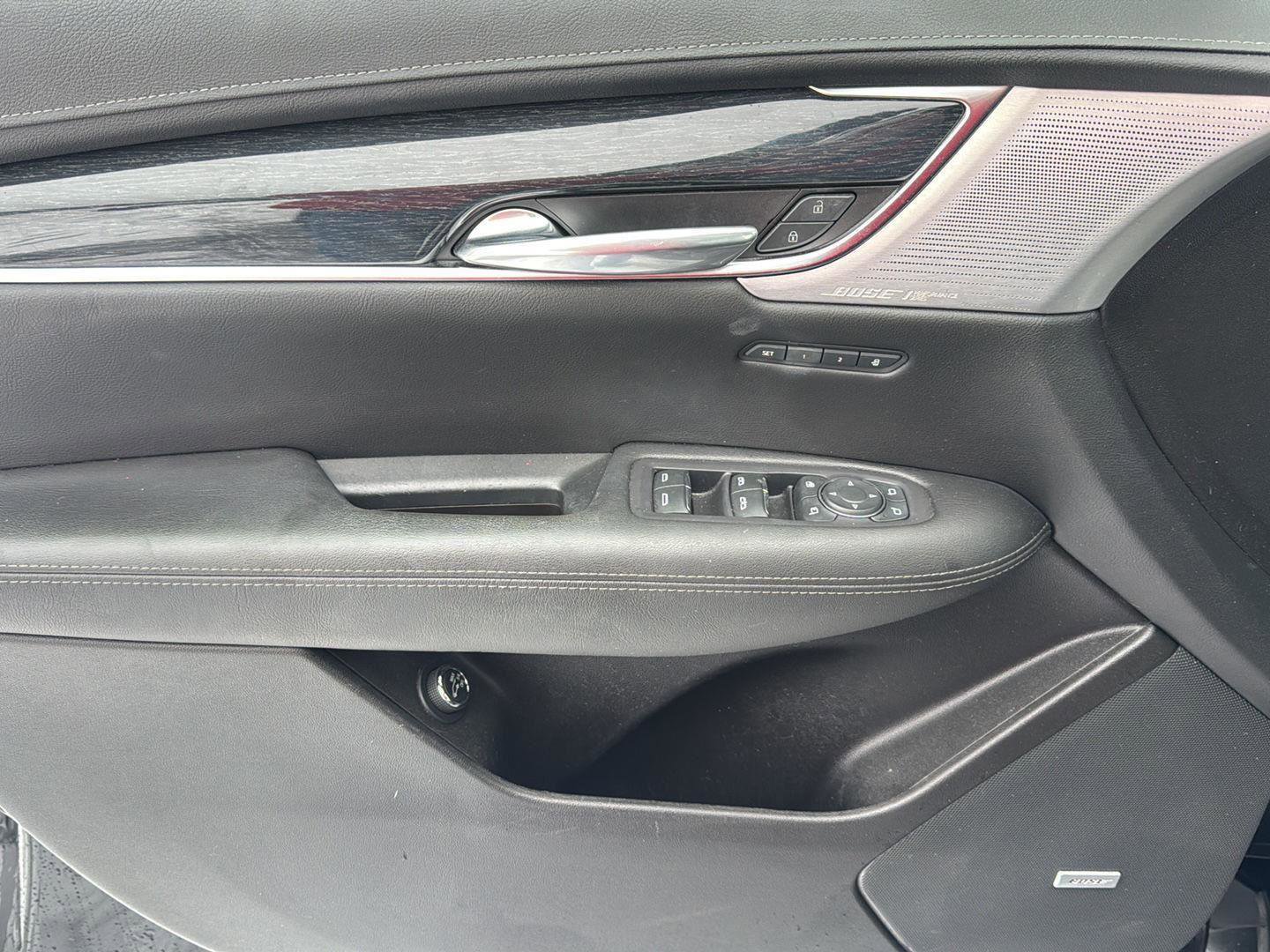 Used 2022 Cadillac XT5 Premium Luxury w/ Technology Package image 18