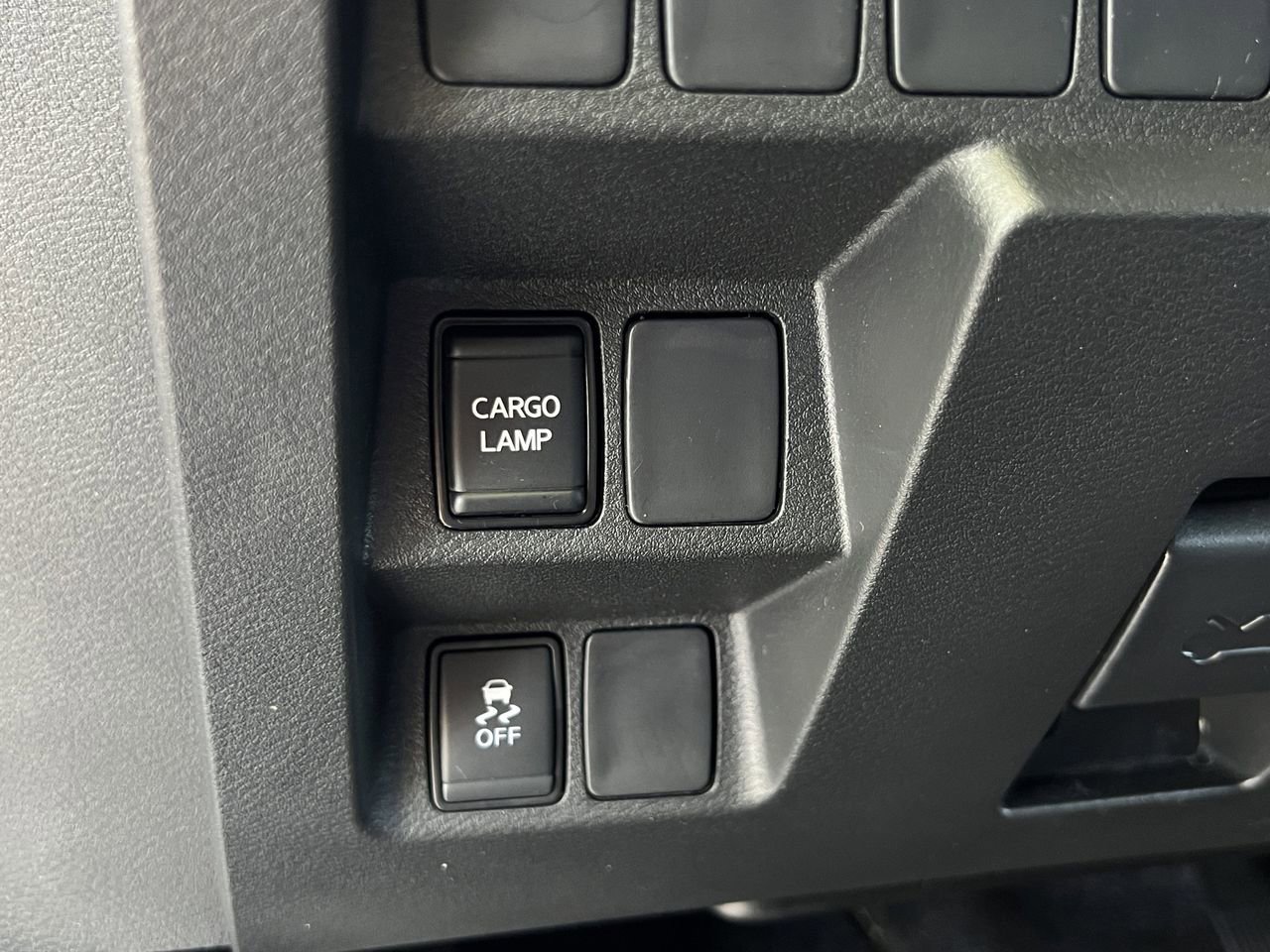 Certified 2024 Nissan Frontier SV w/ Tow Package image 15