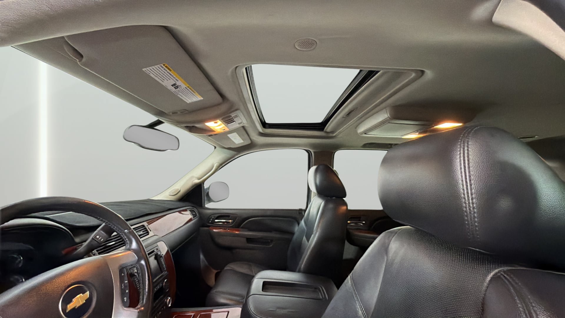 Used 2010 Chevrolet Tahoe LTZ AWD/4WD image 31