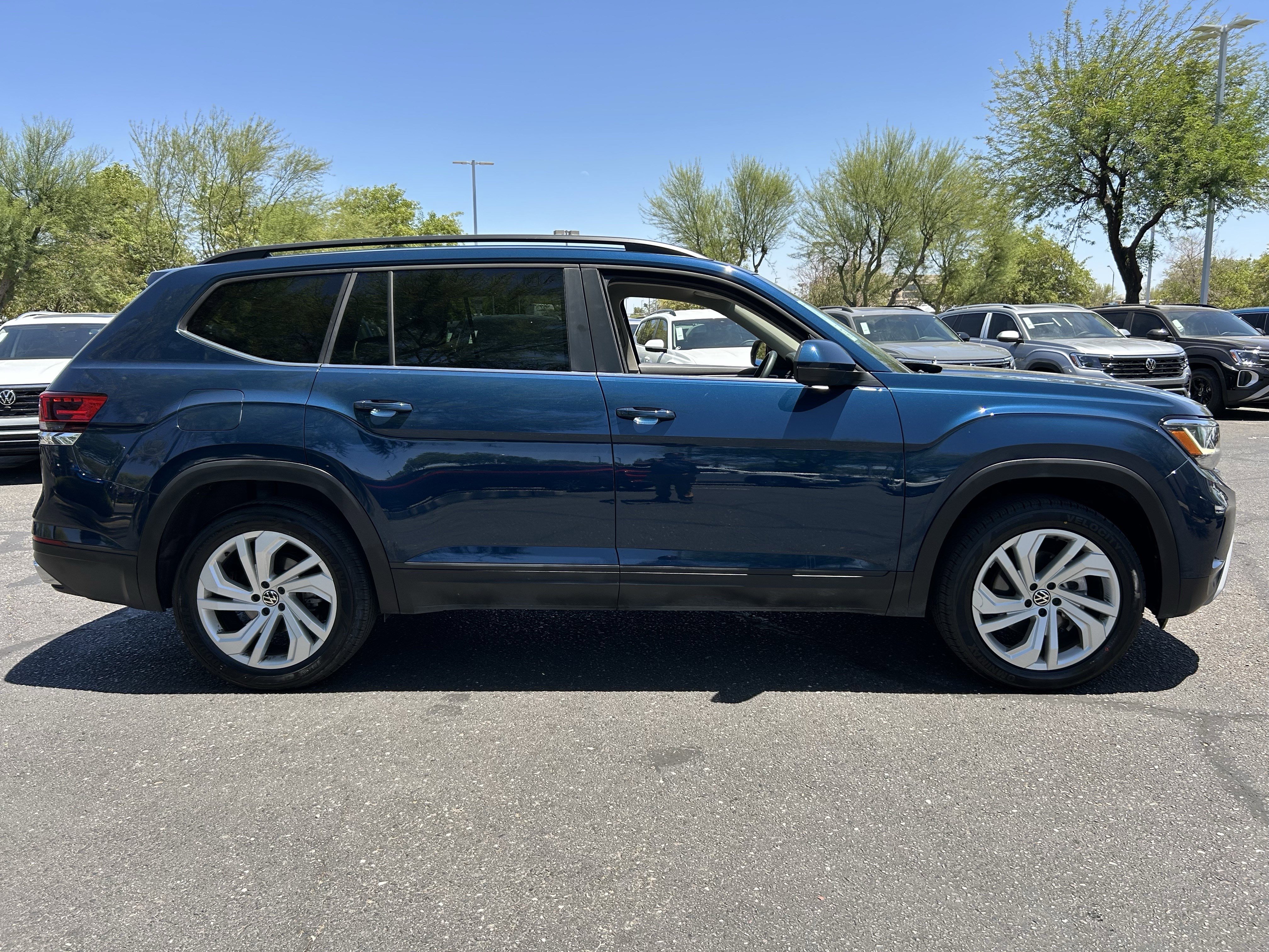 Used 2023 Volkswagen Atlas SE AWD/4WD image 5