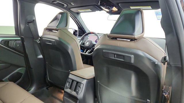 Used 2025 BMW X3 M50 w/ Premium Package image 27