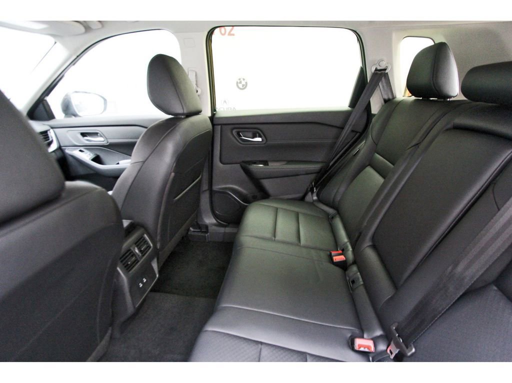 New 2026 Nissan Rogue Dark Armor FWD image 11