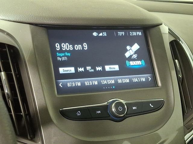 Used 2017 Chevrolet Cruze LT w/ Convenience Package FWD image 3