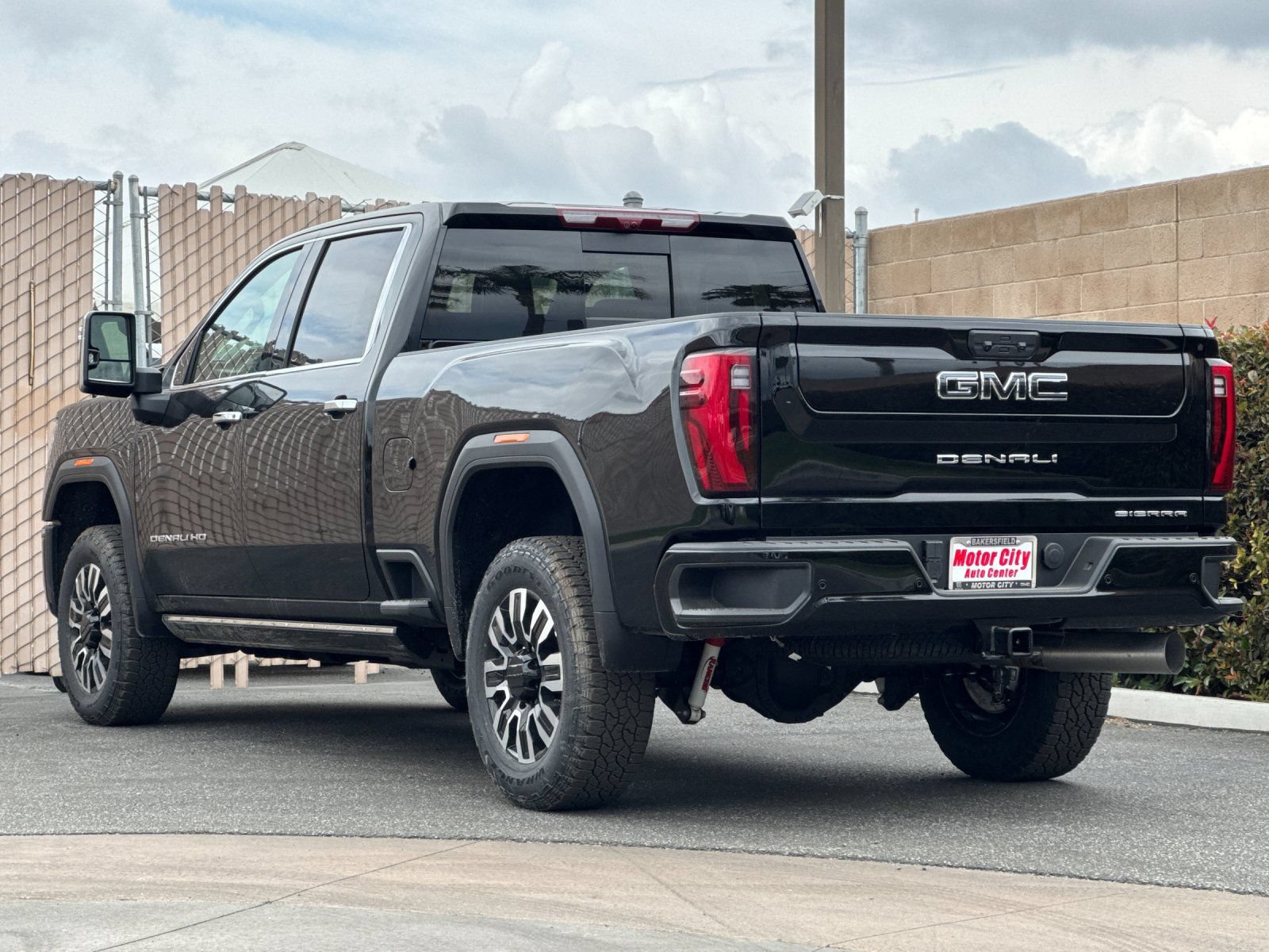 New 2026 GMC Sierra 2500 Denali Ultimate AWD/4WD image 6