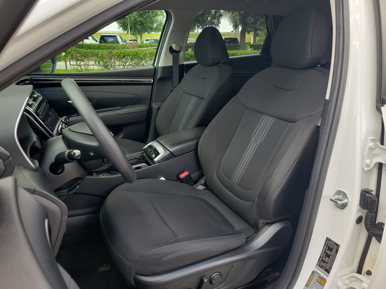 Used 2023 Hyundai Tucson SEL FWD image 16