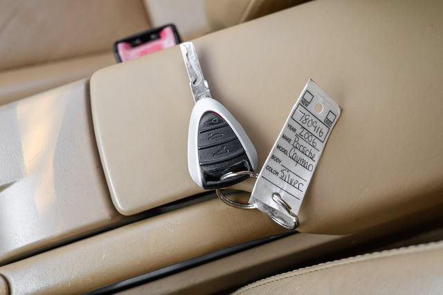Used 2006 Porsche Cayman S RWD image 75