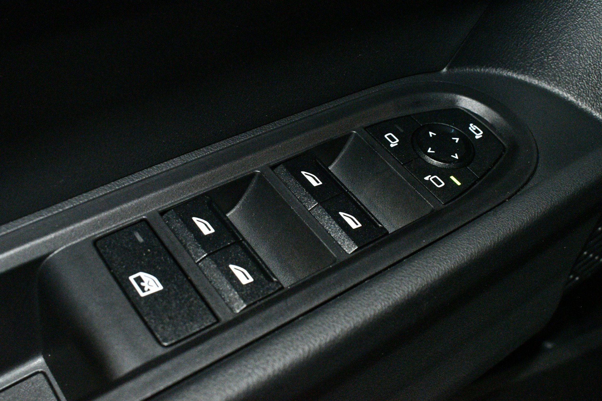 Used 2025 MINI Cooper S image 40