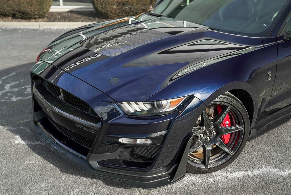 Used 2021 Ford Mustang Shelby GT500 w/ Carbon Fiber Track Pack RWD image 4
