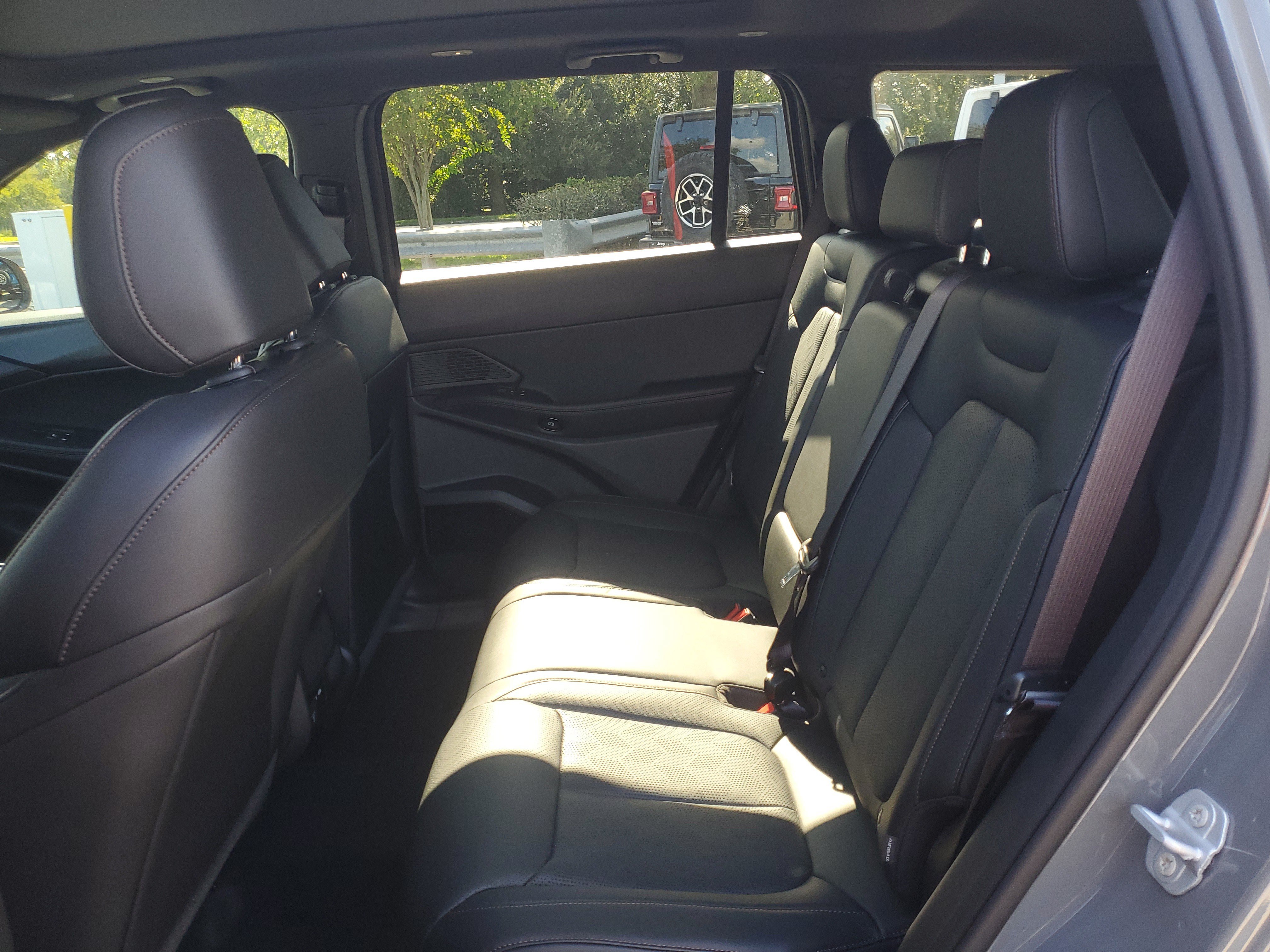 New 2026 Jeep Cherokee Overland AWD/4WD image 10