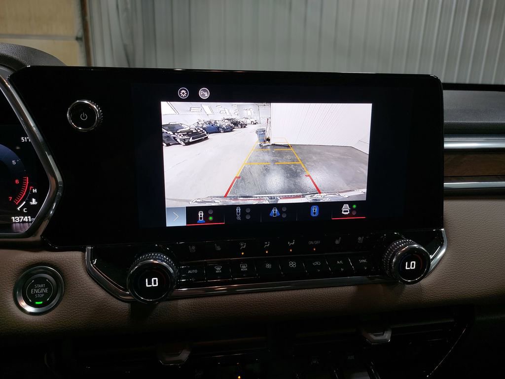 Used 2024 GMC Canyon Denali image 24