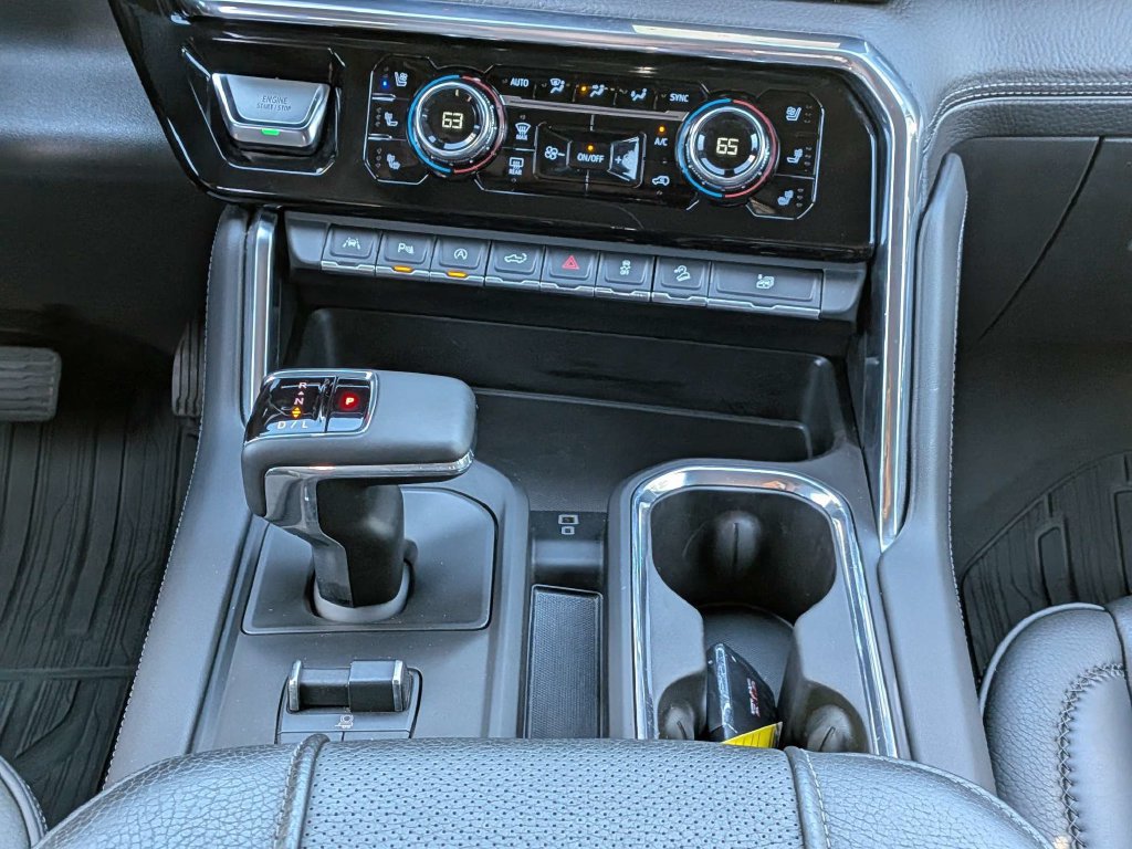 Used 2024 GMC Sierra 1500 Denali w/ Denali Reserve Package AWD/4WD image 18