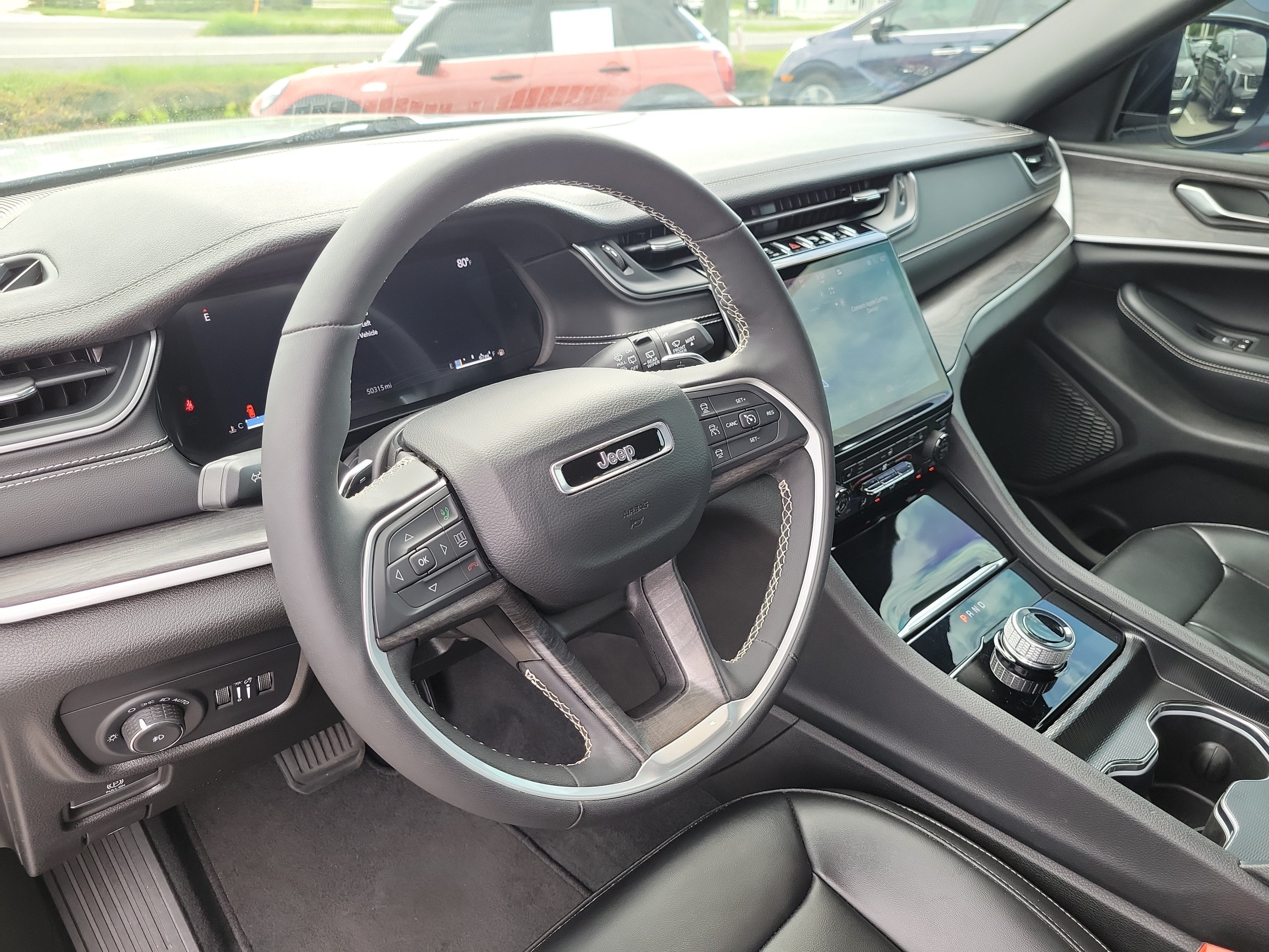 Used 2024 Jeep Grand Cherokee L Limited RWD image 23