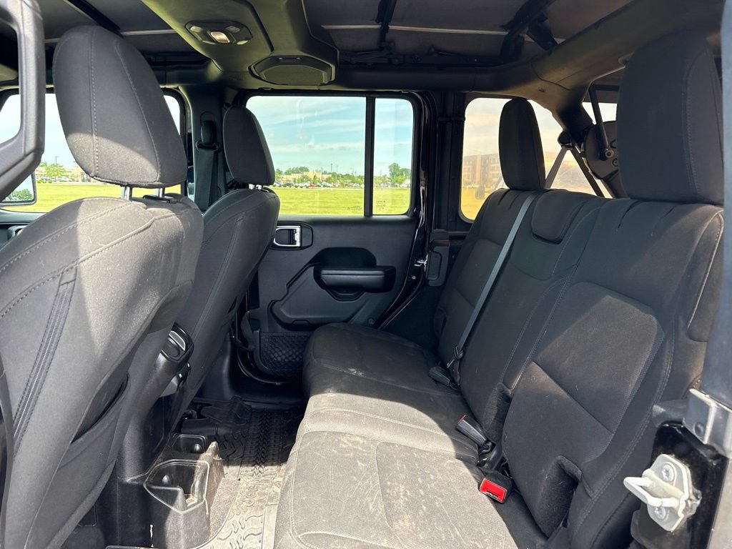 Used 2018 Jeep Wrangler Unlimited Sport S AWD/4WD image 12