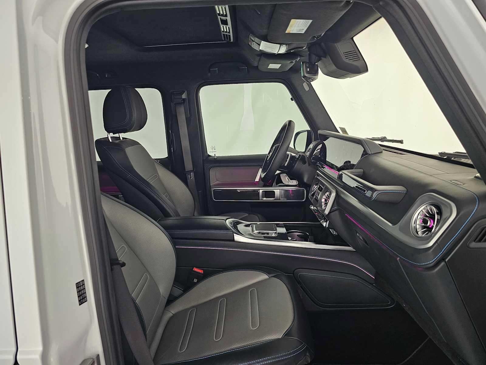 Used 2025 Mercedes-Benz G 580 w/ EQ Technology image 10