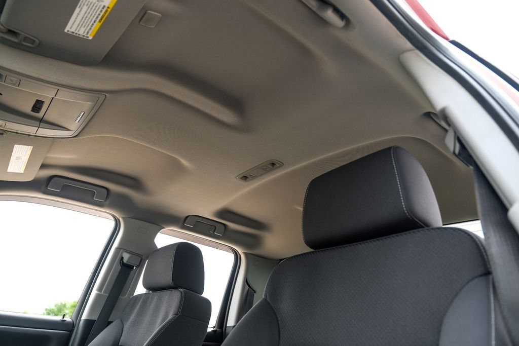 Used 2018 Chevrolet Silverado 1500 LT w/ All Star Edition AWD/4WD image 31