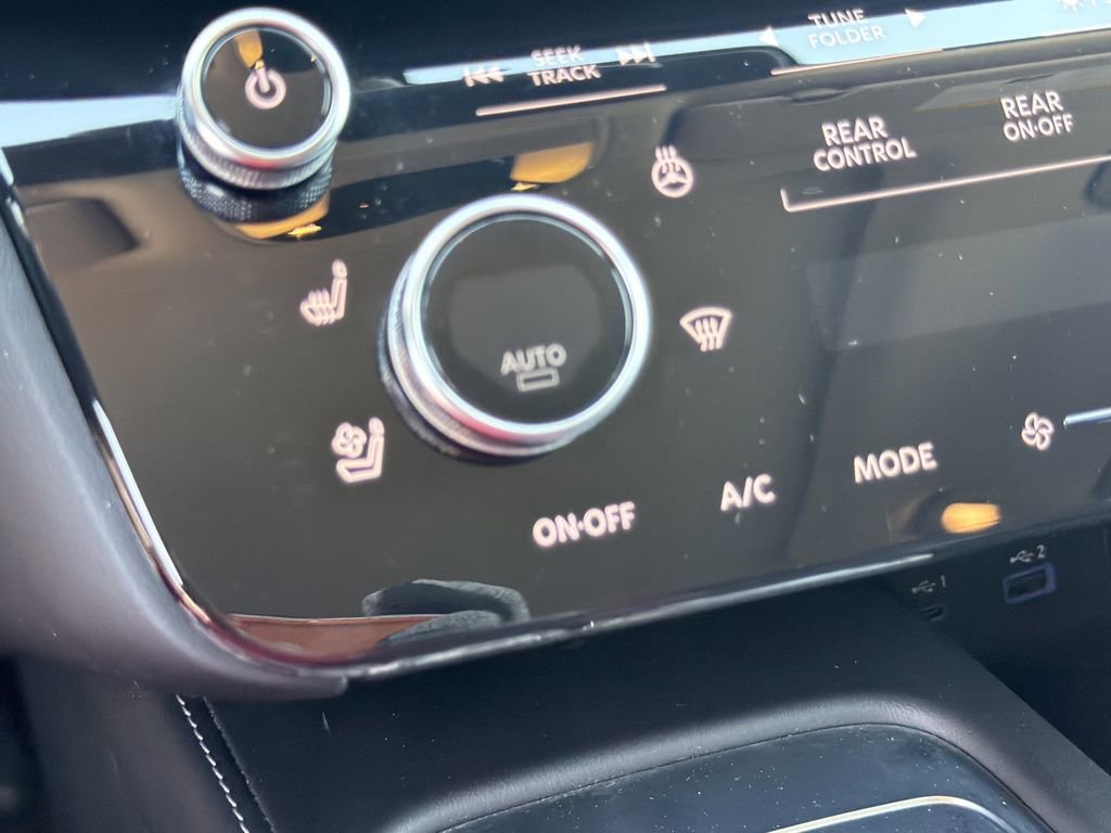 Used 2023 INFINITI QX60 Luxe w/ Cargo Package AWD/4WD image 32