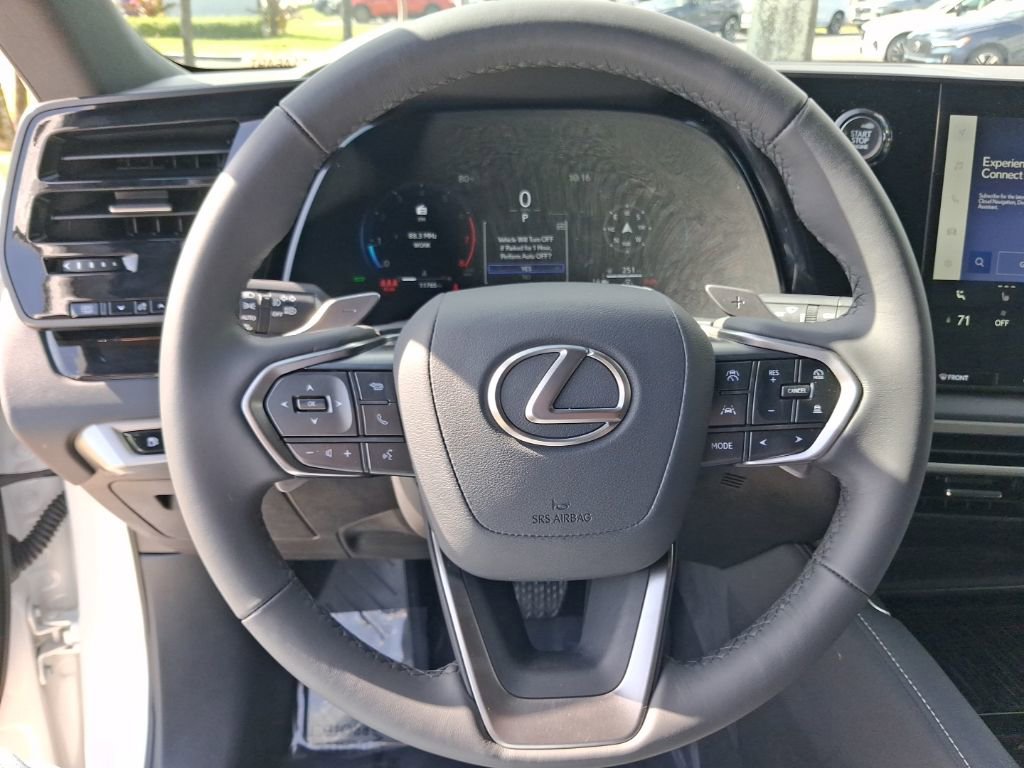 Used 2025 Lexus RX 350 FWD w/ Technology Package image 16