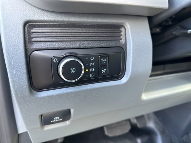 New 2026 Ford F550 4x4 SuperCab Super Duty image 13