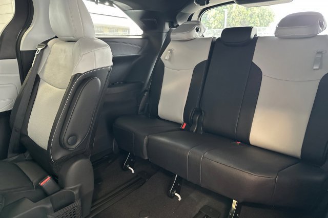 Certified 2026 Toyota Sienna XSE AWD/4WD image 20