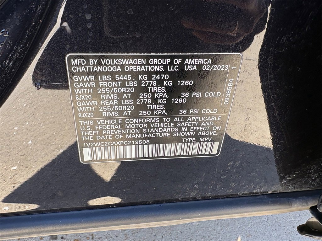 Used 2023 Volkswagen Atlas Cross Sport SE image 29