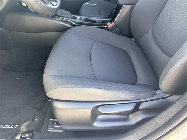 Used 2022 Toyota Corolla LE image 17