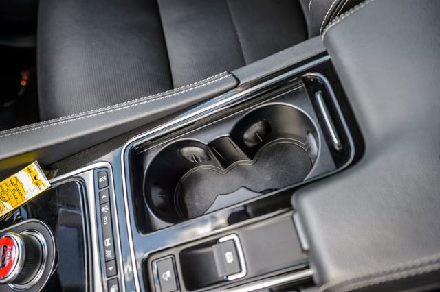 Used 2018 Jaguar F-PACE R-Sport image 30