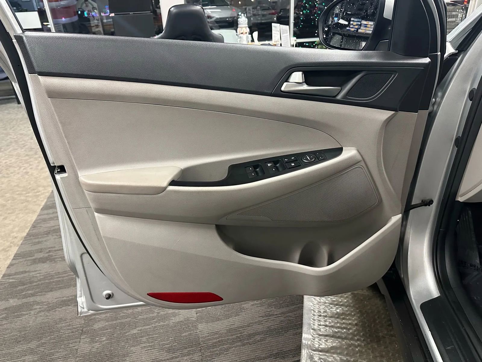 Used 2019 Hyundai Tucson SE image 36