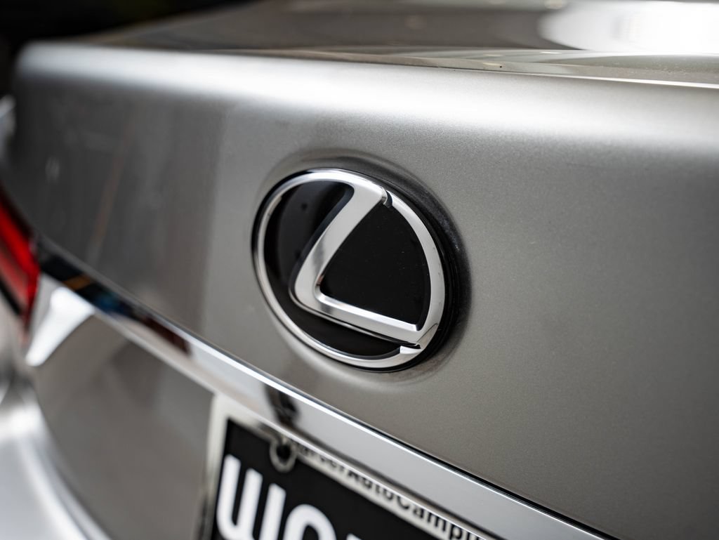 Certified 2023 Lexus LS 500 AWD w/ Interior Upgrade Package image 18