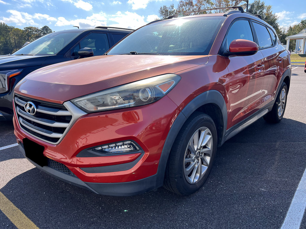 Used 2017 Hyundai Tucson SE w/ SE Popular Package 02 AWD/4WD image 2