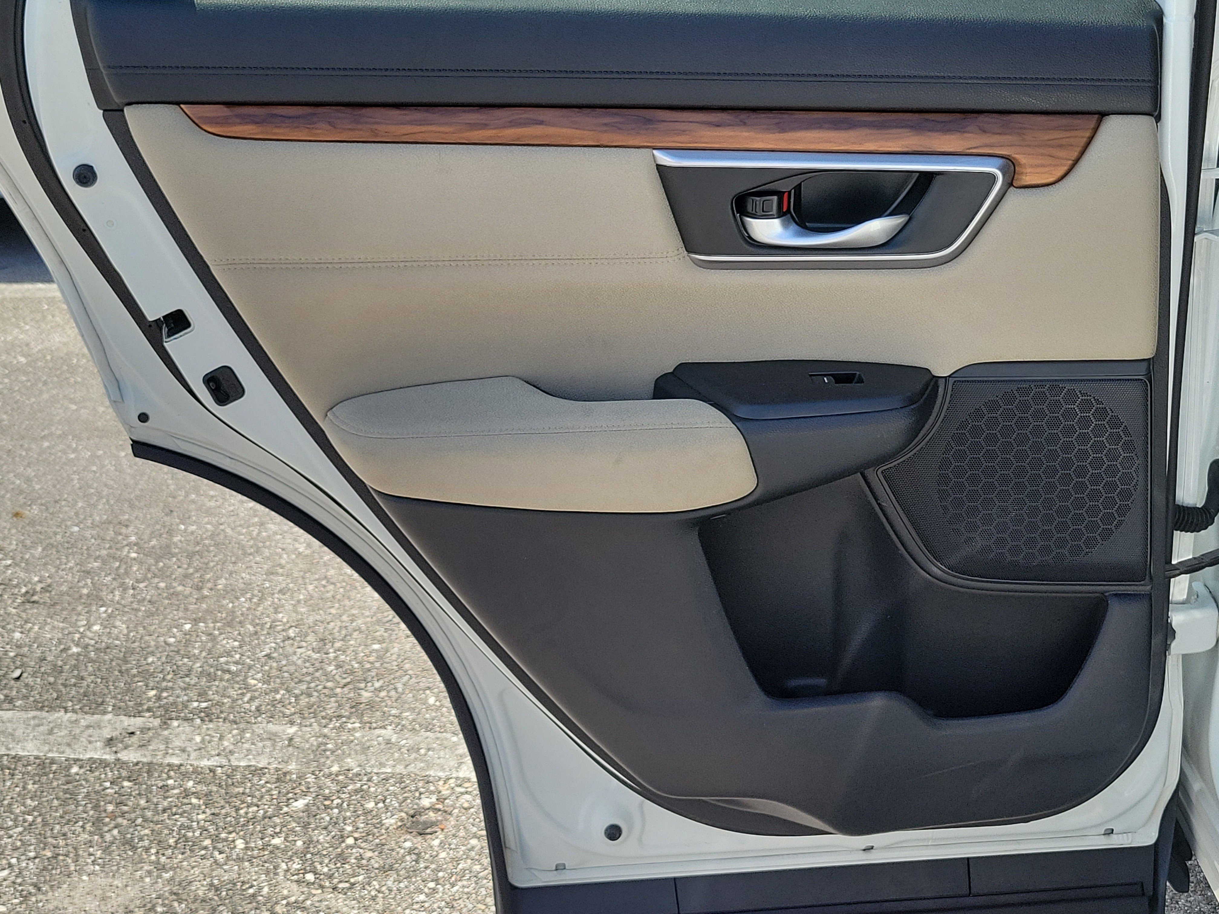 Used 2019 Honda CR-V EX image 15
