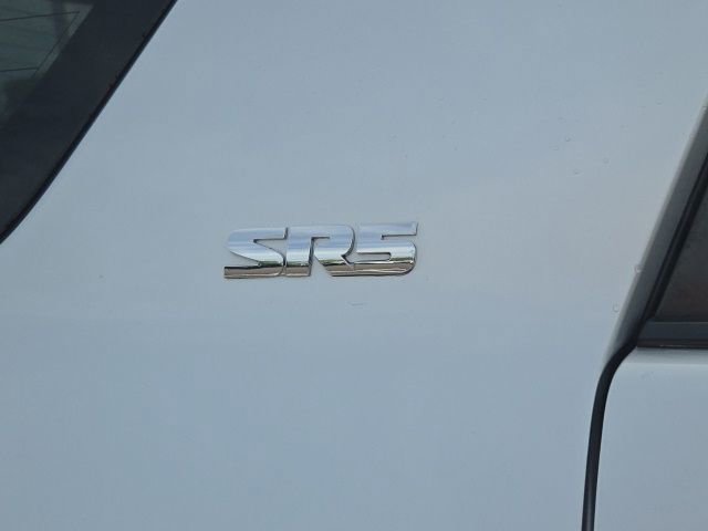 Used 2021 Toyota 4Runner SR5 AWD/4WD image 7