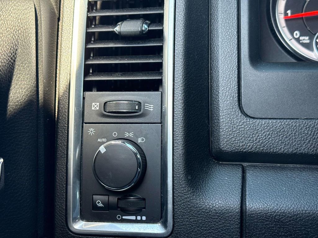 Used 2023 RAM 1500 Classic Warlock image 16