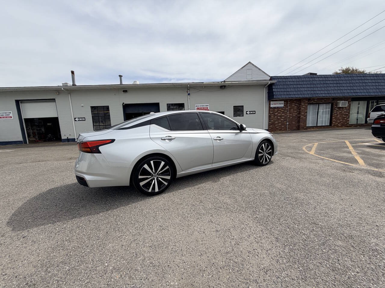 Used 2020 Nissan Altima 2.5 SL FWD image 38