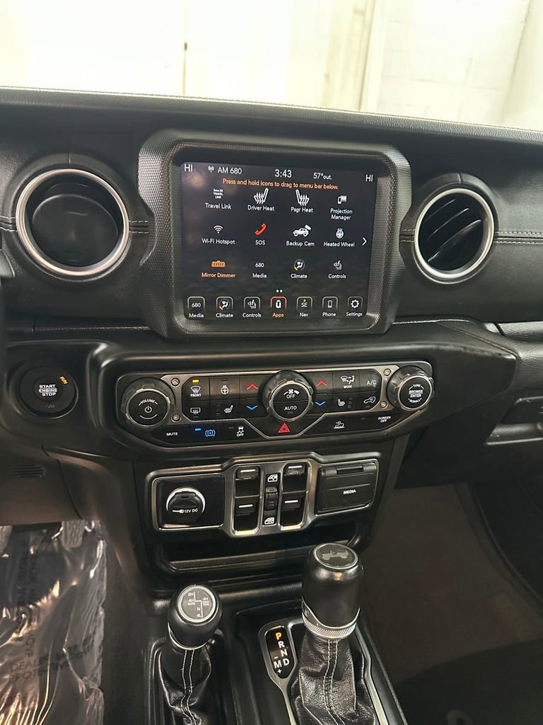 Used 2023 Jeep Wrangler Unlimited Sahara w/ Cold Weather Group image 18