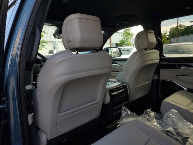 New 2026 Jeep Grand Wagoneer 2WD image 11