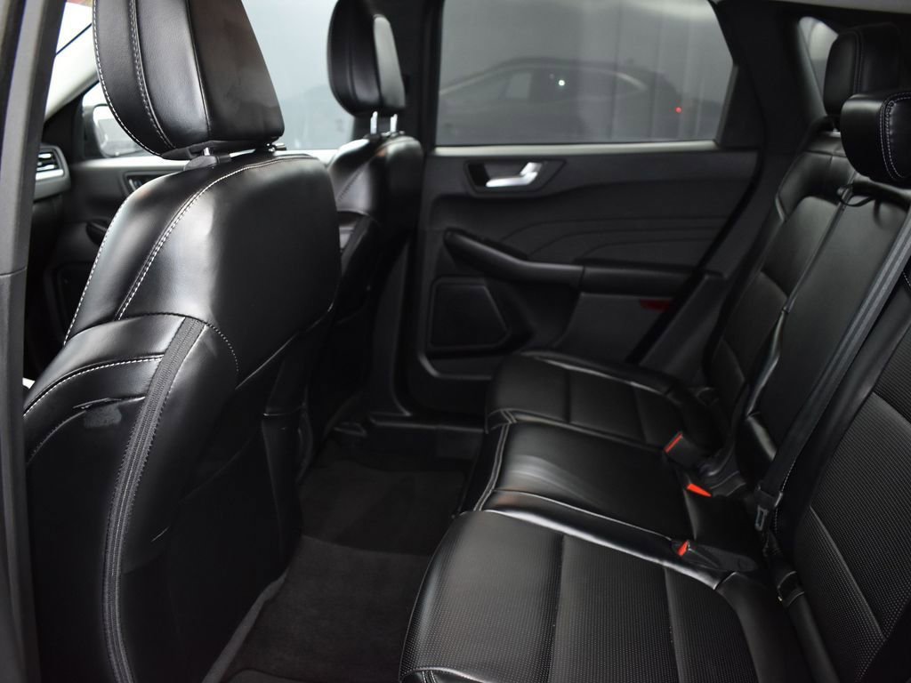 Used 2024 Ford Escape Platinum image 19